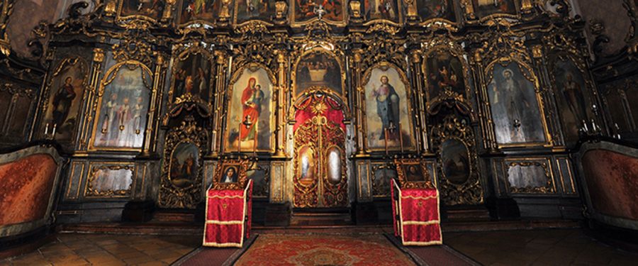 Kako jedan Arhijerej ne treba da služi svetu liturgiju