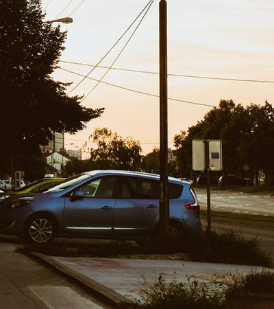 Pancevo: Mom’s Creaky Door