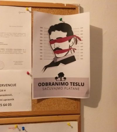 Akcija postavljanja plakata po naselju Tesla