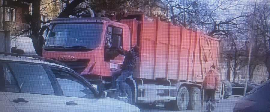 Razbacivanje smeća po gradu je metod političke borbe horde opozicionih nesrećnika