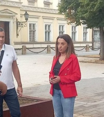 Menadžerka Maja i inspektor Boba u epizodi „Vandalizam u Gradskom parku”