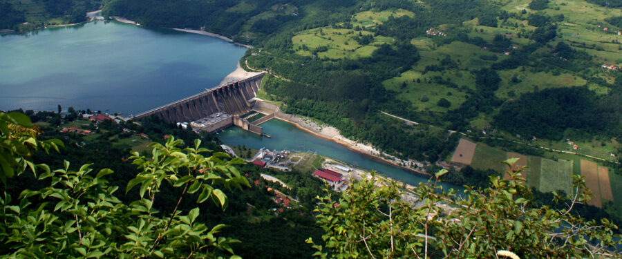 Gde Drina ljubi Taru: Bajina (a bajna) Bašta