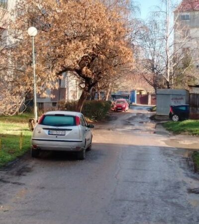 Prizori iz jednog dvorišta (deo prvi)
