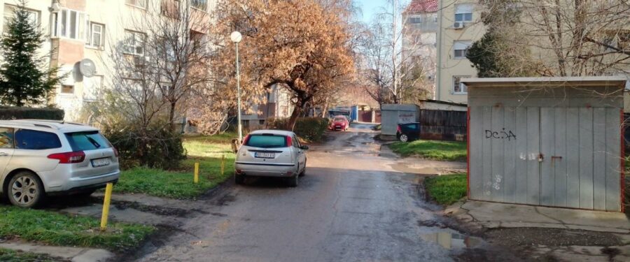 Prizori iz jednog dvorišta (deo prvi)