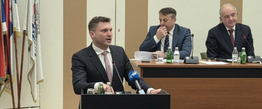 Deseta sednica: Da li je moguće da je Stevanovića zbog nečega sramota?