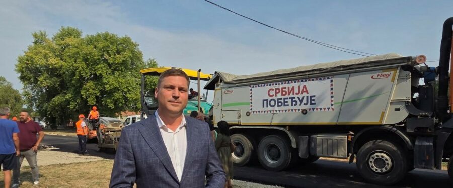 Znamo da je asfalt sinonim SNS stranačke kampanje, ali dokle seže bahatost gradonačelnika Pančeva Aleksandra Stevanovića?